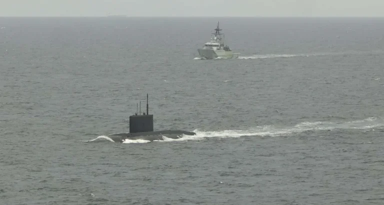 Royal Navy Shadows Surfaced Russian Submarine Through UK Waters