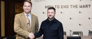 Poland’s Sikorski questions value of “security guarantees” for Ukraine, urges focus on funding and arms