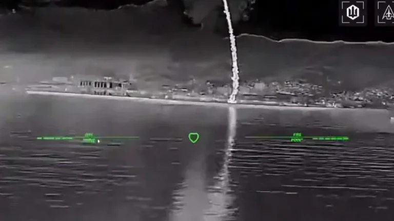 Ukraine reports strike on Russian Kalibr-capable frigate in Novorossiysk