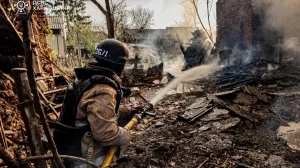 Russian Strikes Continue After Kyiv’s Midnight Ceasefire Begins